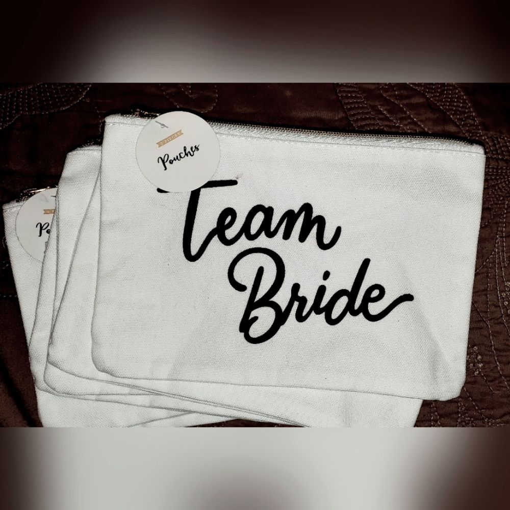 Set of 2 pouches